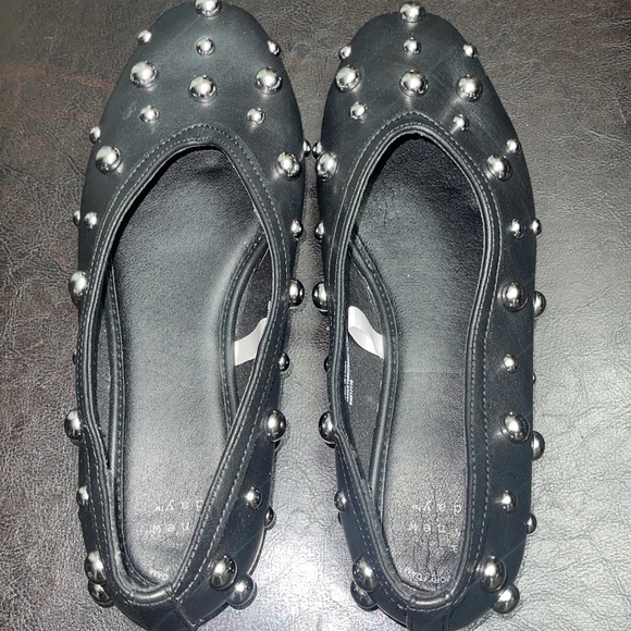 A New Day Shoes Womens Black Studded Ballet Flats Memory Foam 8 - Picture 5 of 7